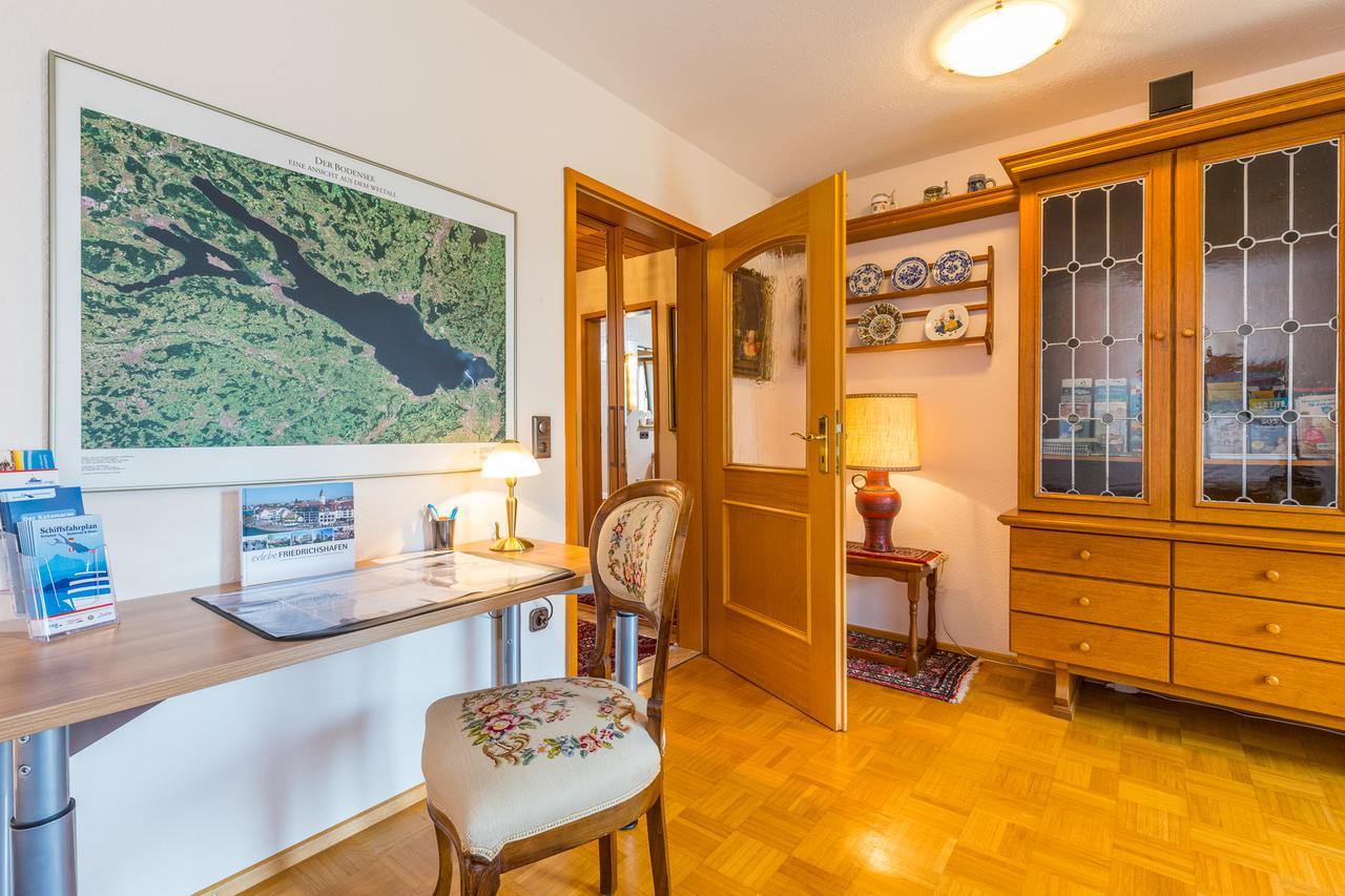 Privatzimmer Ulbricht/Foehr ฟรีดริชส์ฮาเฟน ภายนอก รูปภาพ